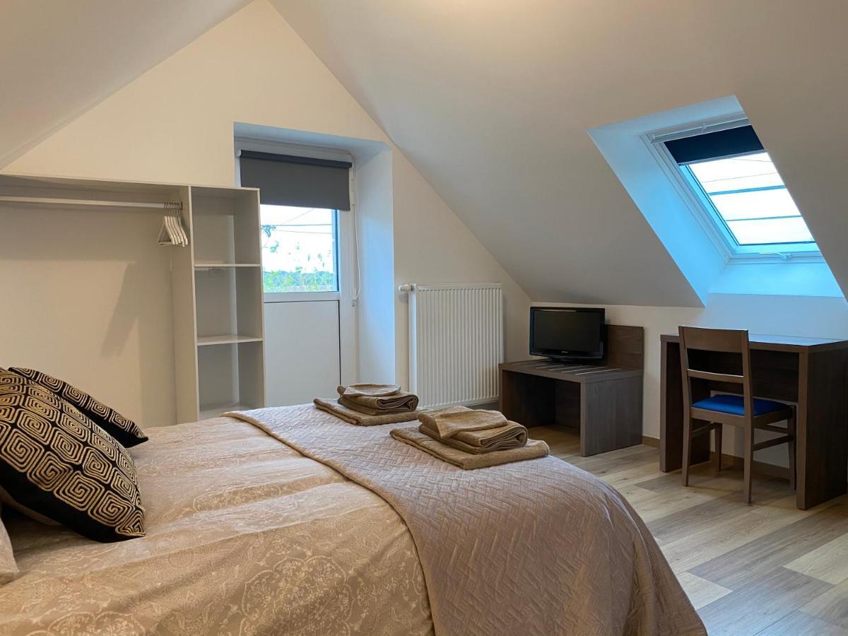 La Giendrotais Bed & Breakfast Corseul Eksteriør bilde