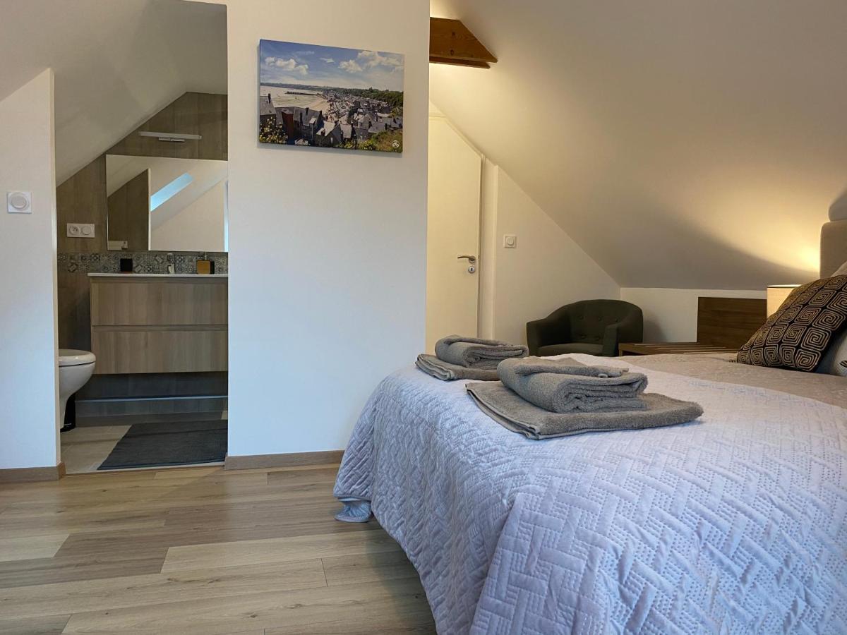 La Giendrotais Bed & Breakfast Corseul Eksteriør bilde